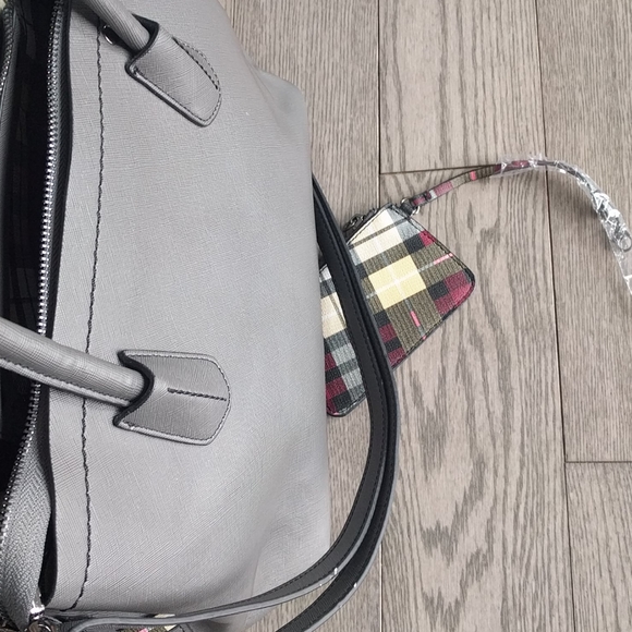 Beautiful grey bag by Joanel✴️✴️✴️✴️🌸 - Picture 8 of 12